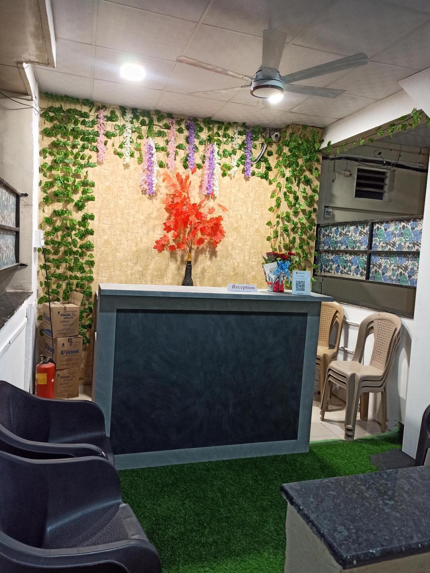 פונה Malwade Motel מראה חיצוני תמונה